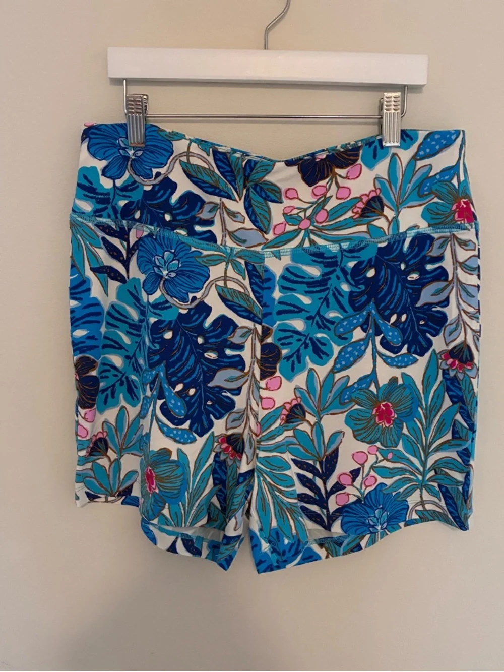 NWT Lilly Pulitzer Wexlee romper SHORTS ONLY B084 - Picture 2 of 3